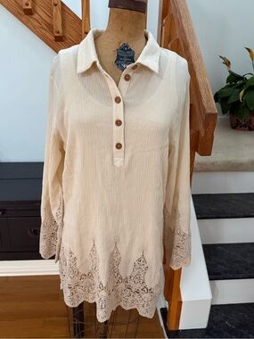 NWT Soft Surroundings Cream Button-Front Lace-Trim Tunic